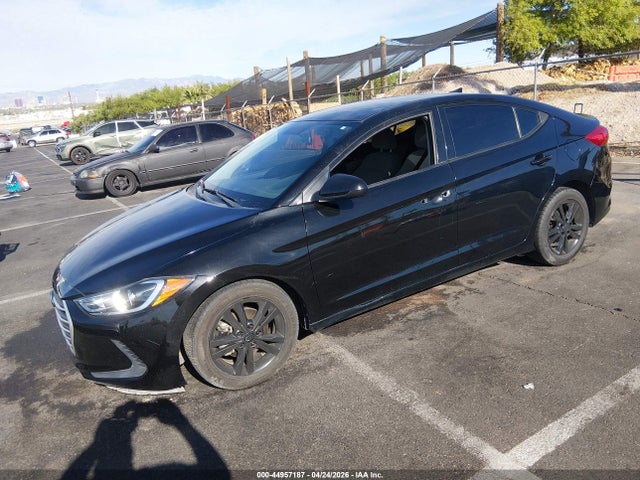 5NPD84LF0JH307111 Hyundai ELANTRA SEL