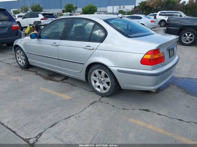 44957210 :رقم المزاد ، WBAAZ334X5KP92208 vin ، 2005 Bmw 325i مزاد بيع