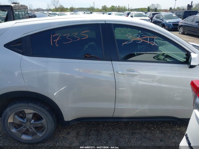 2020 Honda Hr-v 2wd Lx მანქანა იყიდება აუქციონზე, vin: 3CZRU5H37LM707521, აუქციონის ნომერი: 44957211