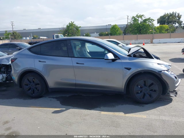 44957221 :رقم المزاد ، 7SAYGDED8SF315511 vin ، 2025 Tesla Model Y Long Range Dual Motor Rear-wheel Drive مزاد بيع