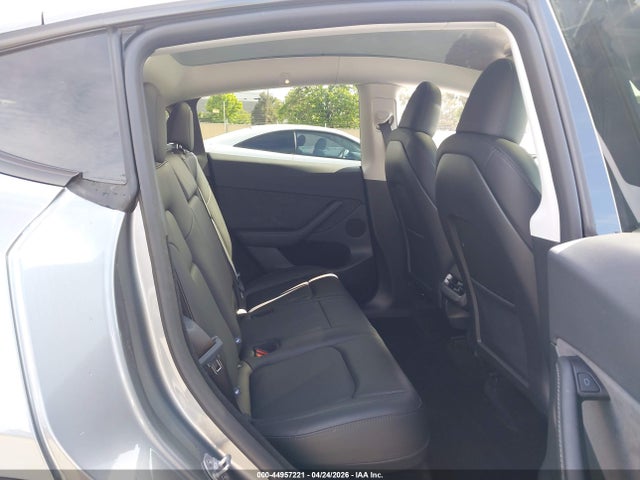 44957221 :رقم المزاد ، 7SAYGDED8SF315511 vin ، 2025 Tesla Model Y Long Range Dual Motor Rear-wheel Drive مزاد بيع