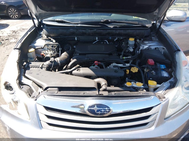 44957242 :رقم المزاد ، 4S4BRBKC0A3319279 vin ، 2010 Subaru Outback 2.5i Limited مزاد بيع