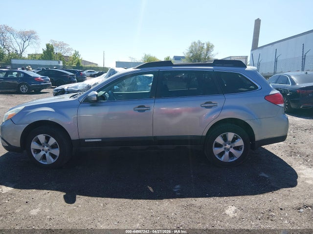 44957242 :رقم المزاد ، 4S4BRBKC0A3319279 vin ، 2010 Subaru Outback 2.5i Limited مزاد بيع