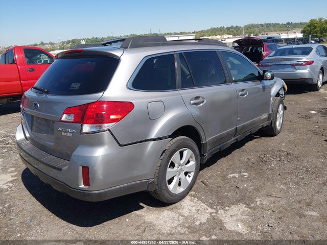 44957242 :رقم المزاد ، 4S4BRBKC0A3319279 vin ، 2010 Subaru Outback 2.5i Limited مزاد بيع