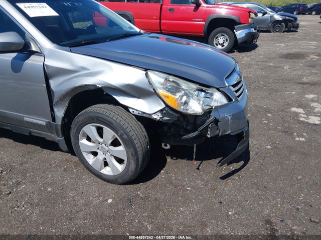 44957242 :رقم المزاد ، 4S4BRBKC0A3319279 vin ، 2010 Subaru Outback 2.5i Limited مزاد بيع