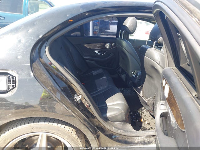 2015 Mercedes-benz C 400 4matic მანქანა იყიდება აუქციონზე, vin: 55SWF6GB6FU025545, აუქციონის ნომერი: 44957275