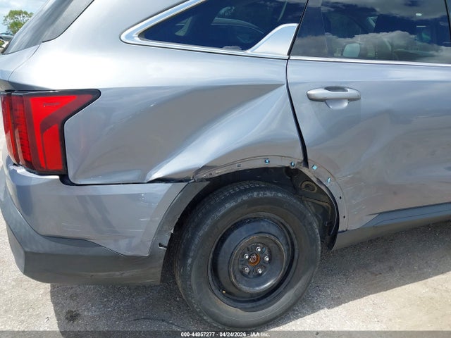 2021 Kia Sorento Lx მანქანა იყიდება აუქციონზე, vin: 5XYRGDLC8MG031710, აუქციონის ნომერი: 44957277