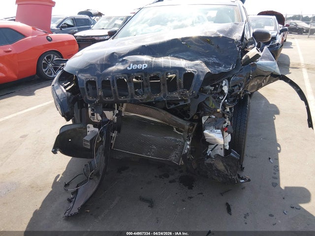 44957334 :رقم المزاد ، 1C4PJMLB7LD512979 vin ، 2020 Jeep Cherokee Latitude Plus 4x4 مزاد بيع