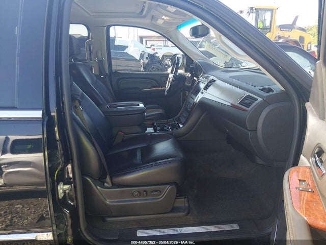 2009 Cadillac Escalade Ext Standard მანქანა იყიდება აუქციონზე, vin: 3GYFK12299G213976, აუქციონის ნომერი: 44957352