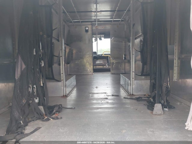 Ford F-59 Commercial Stripped 2016 1F65F5KY6G0A13417 Image 6