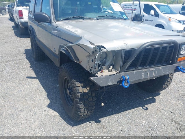 Продажа на аукционе авто 2000 Jeep Cherokee Sport, vin: 1J4FF48S3YL262783, номер лота: 44957391