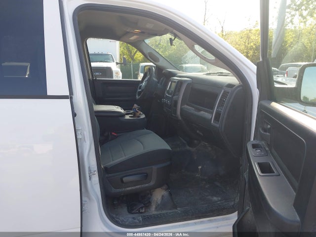Продажа на аукционе авто 2021 Ram 1500 Classic Tradesman  4x4 5'7 Box, vin: 1C6RR7KT8MS569239, номер лота: 44957420