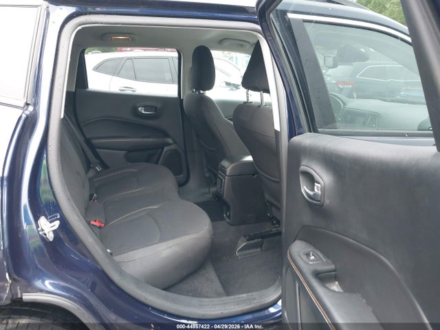 44957422 :رقم المزاد ، 3C4NJCAB5LT102504 vin ، 2020 Jeep Compass Sport Fwd مزاد بيع