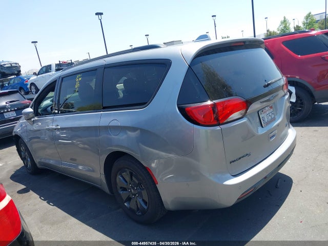 Продаж на аукціоні авто 2019 Chrysler Pacifica Hybrid Limited, vin: 2C4RC1N7XKR705942, номер лоту: 44957435