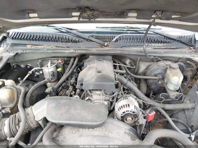 44957443 :رقم المزاد ، 1GCEC14V8YE415980 vin ، 2000 Chevrolet Silverado 1500 مزاد بيع