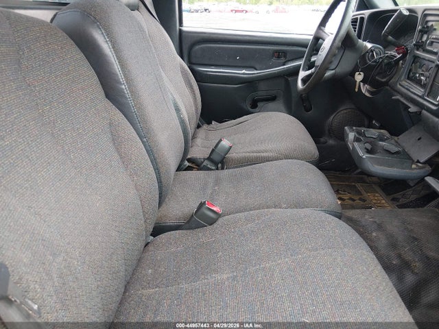 44957443 :رقم المزاد ، 1GCEC14V8YE415980 vin ، 2000 Chevrolet Silverado 1500 مزاد بيع