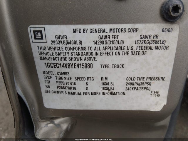 44957443 :رقم المزاد ، 1GCEC14V8YE415980 vin ، 2000 Chevrolet Silverado 1500 مزاد بيع