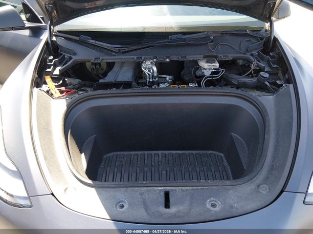 44957469 :رقم المزاد ، 5YJYGDEE0MF274994 vin ، 2021 Tesla Model Y Long Range Dual Motor All-wheel Drive مزاد بيع