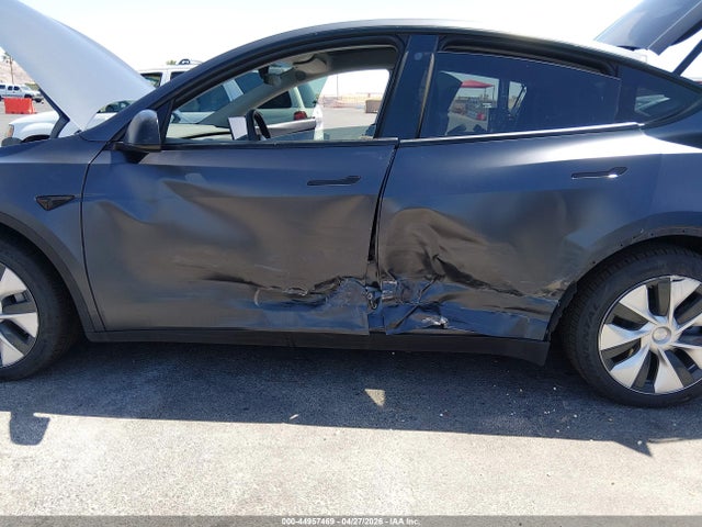 44957469 :رقم المزاد ، 5YJYGDEE0MF274994 vin ، 2021 Tesla Model Y Long Range Dual Motor All-wheel Drive مزاد بيع
