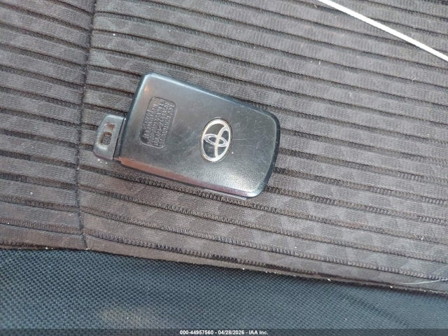 44957560 :رقم المزاد ، JTEPU5JR3M5919444 vin ، 2021 Toyota 4runner Trd Off Road مزاد بيع