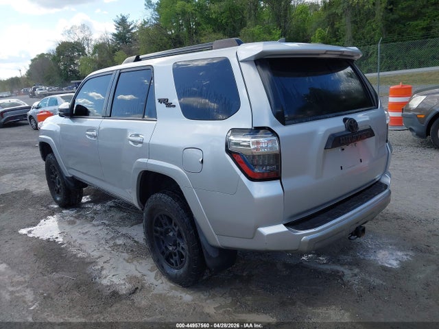 44957560 :رقم المزاد ، JTEPU5JR3M5919444 vin ، 2021 Toyota 4runner Trd Off Road مزاد بيع