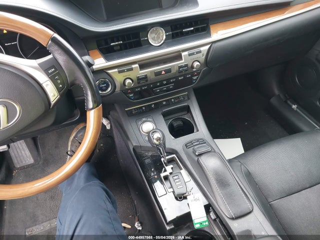 Aukcja sprzedaży 2015 Lexus Es 300h, vin: JTHBW1GG2F2100340, numer aukcji: 44957568