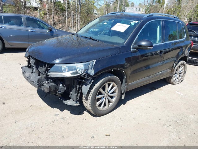 44957596 :رقم المزاد ، WVGSV7AX0HK025393 vin ، 2017 Volkswagen Tiguan 2.0t Wolfsburg Edition مزاد بيع