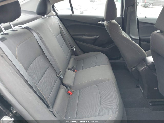44957602 :رقم المزاد ، 1G1BC5SMXJ7144072 vin ، 2018 Chevrolet Cruze Ls Auto مزاد بيع