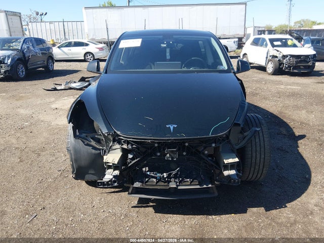 Продажа на аукционе авто 2021 Tesla Model Y Long Range Dual Motor All-wheel Drive, vin: 5YJYGDEE3MF193598, номер лота: 44957624
