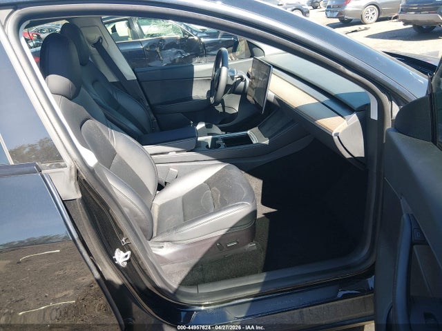 Продажа на аукционе авто 2021 Tesla Model Y Long Range Dual Motor All-wheel Drive, vin: 5YJYGDEE3MF193598, номер лота: 44957624