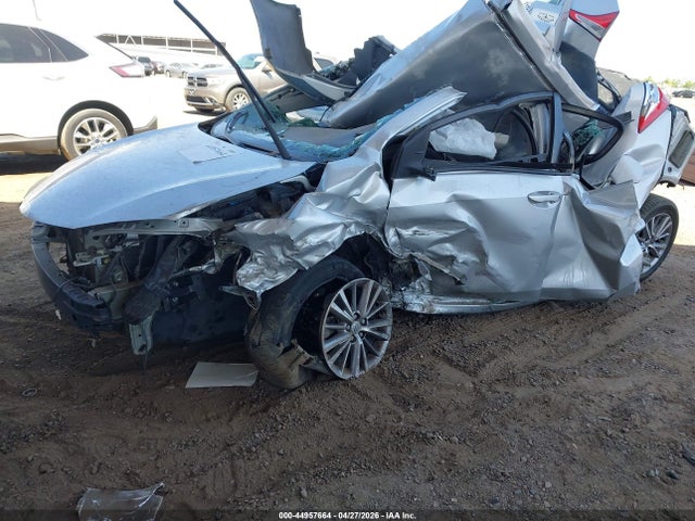 5YFBURHE3FP253233 Toyota Corolla Le Plus