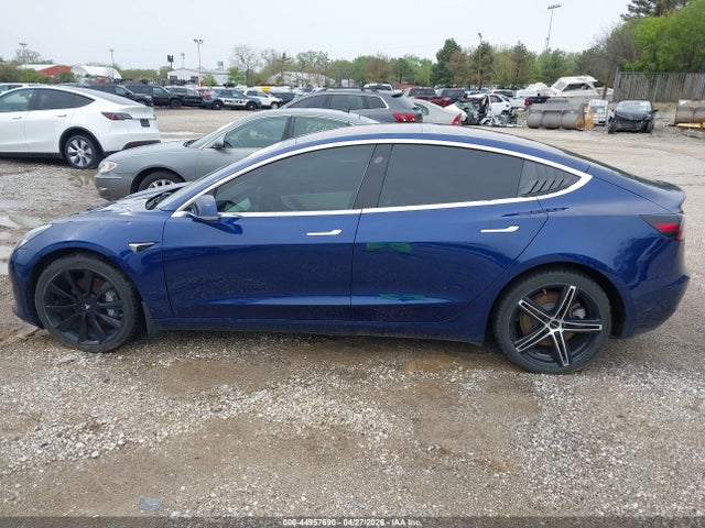 Tesla Model 3 Long Range/performance 2019 5YJ3E1EB4KF192638 Image 13