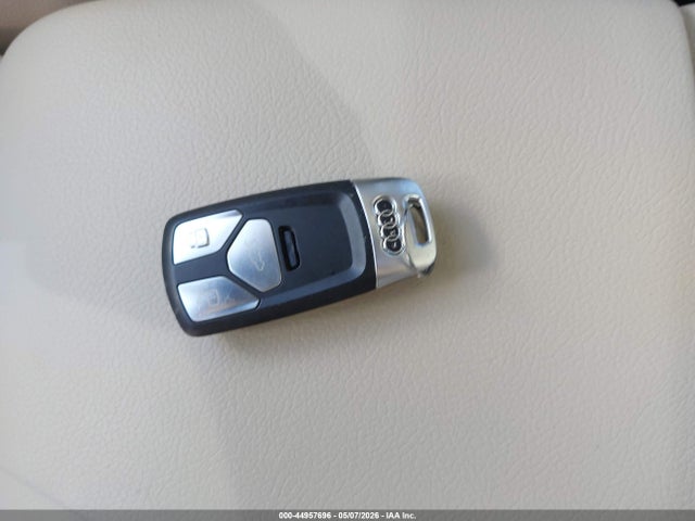 44957696 :رقم المزاد ، WA1BNAFY1J2006435 vin ، 2018 Audi Q5 2.0t Premium/2.0t Tech Premium مزاد بيع