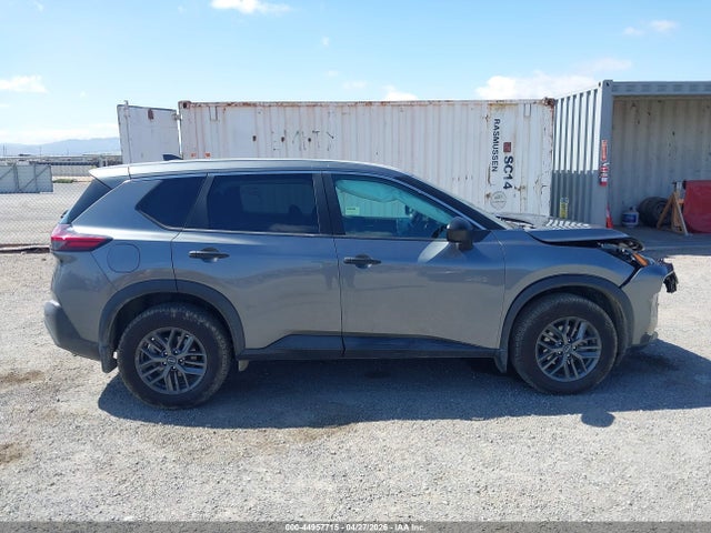 5N1BT3AA4PC824029 Nissan Rogue S Fwd