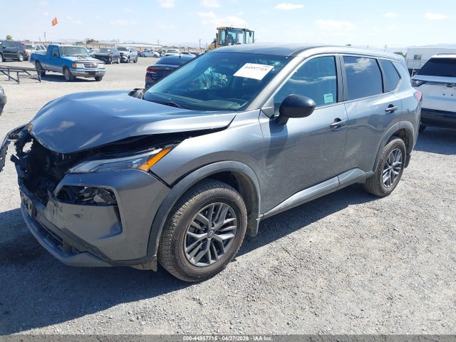 5N1BT3AA4PC824029 Nissan Rogue S Fwd