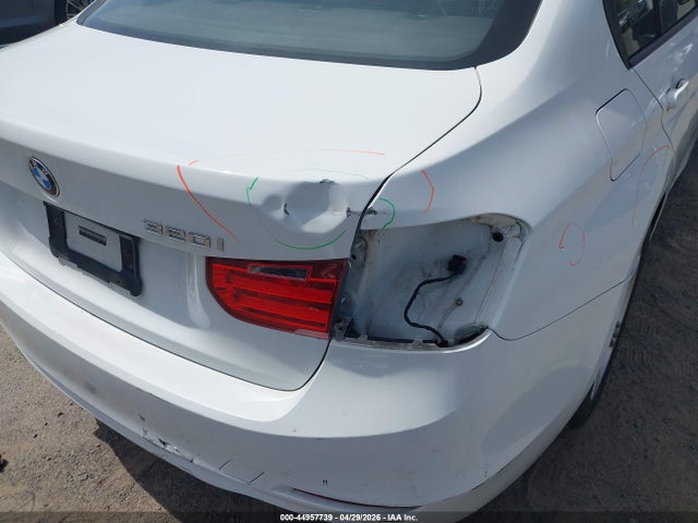 Продаж на аукціоні авто 2015 Bmw 320i Xdrive, vin: WBA3C3G57FNS73162, номер лоту: 44957739