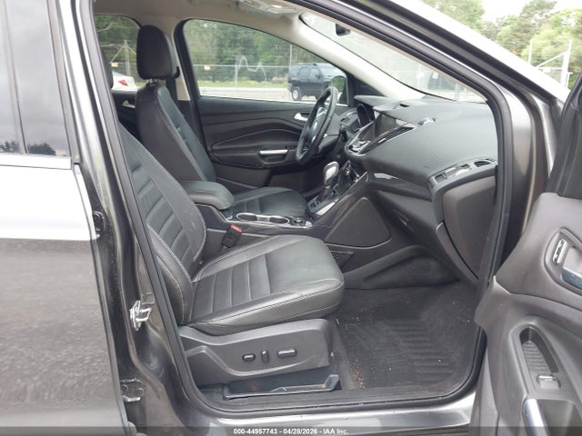 44957743 :رقم المزاد ، 1FMCU0J91FUA73289 vin ، 2015 Ford Escape Titanium مزاد بيع