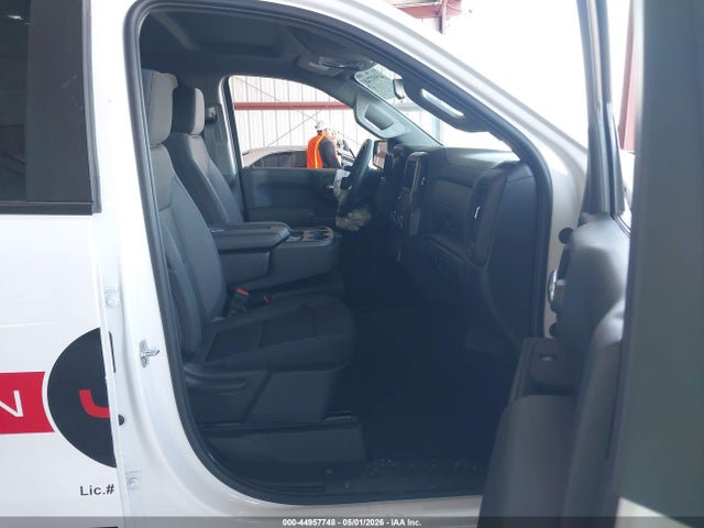 Продажа на аукционе авто 2025 Chevrolet Silverado 1500 2wd  Short Bed Custom, vin: 3GCPABEK4SG136731, номер лота: 44957748