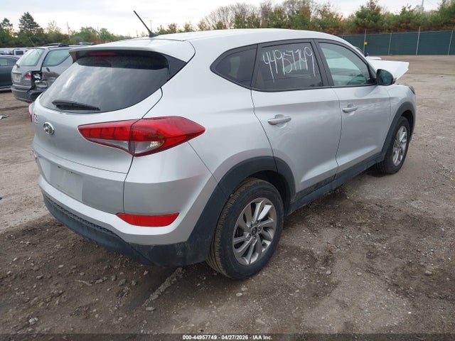 44957749 :رقم المزاد ، KM8J23A49JU693321 vin ، 2018 Hyundai Tucson Se مزاد بيع