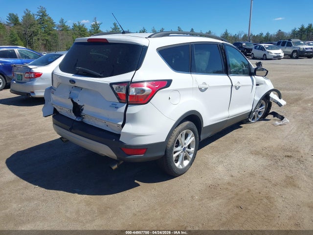 Ford ESCAPE SE 2018 1FMCU9GD7JUC20269 Image 4