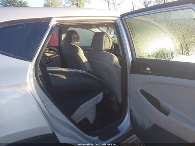 Aukcja sprzedaży 2018 Hyundai Tucson Se, vin: KM8J2CA49JU627223, numer aukcji: 44957752