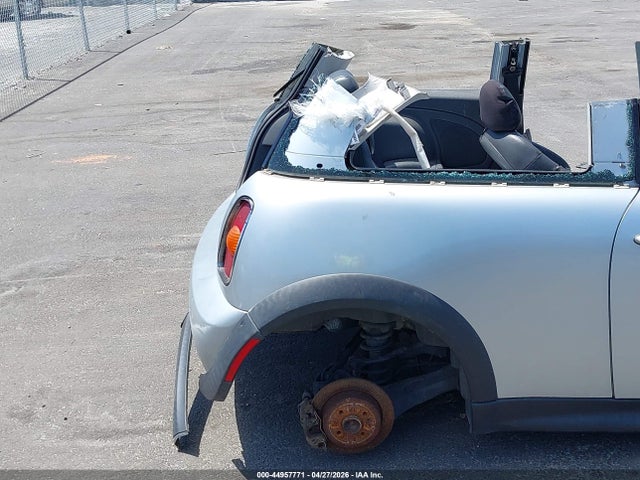 Продаж на аукціоні авто 2004 Mini Cooper S, vin: WMWRE33494TD89301, номер лоту: 44957771
