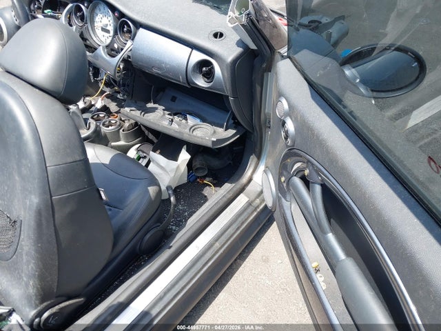 Продаж на аукціоні авто 2004 Mini Cooper S, vin: WMWRE33494TD89301, номер лоту: 44957771