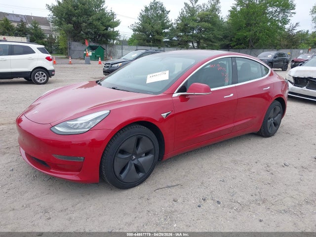 Tesla Model 3 Long Range/mid Range 2018 5YJ3E1EAXJF095742 Image 2