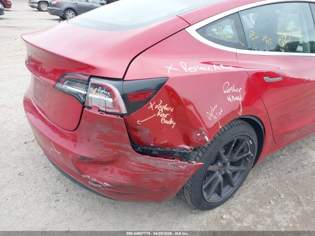 Tesla Model 3 Long Range/mid Range 2018 5YJ3E1EAXJF095742 Image 6