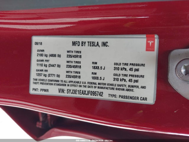 Tesla Model 3 Long Range/mid Range 2018 5YJ3E1EAXJF095742 Image 9