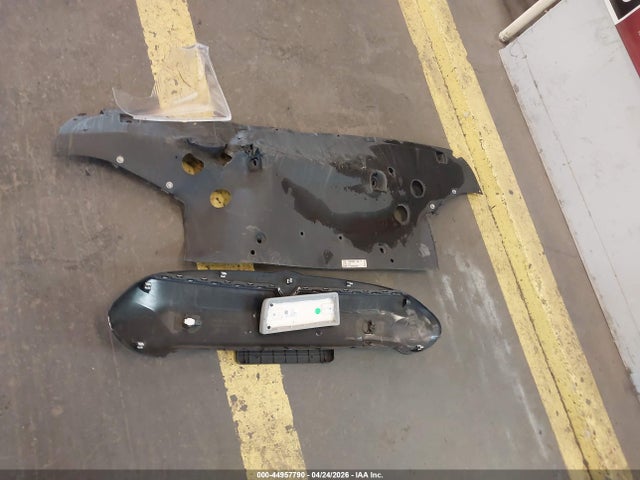 Tesla Model S 85d/p85d 2015 5YJSA1H4XFF093414 Image 12