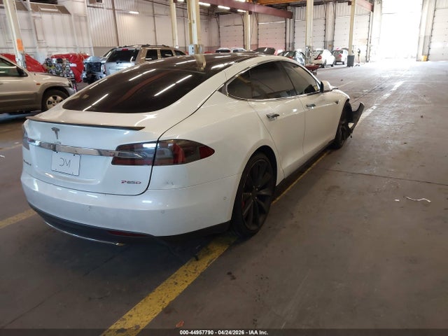 Tesla Model S 85d/p85d 2015 5YJSA1H4XFF093414 Image 4
