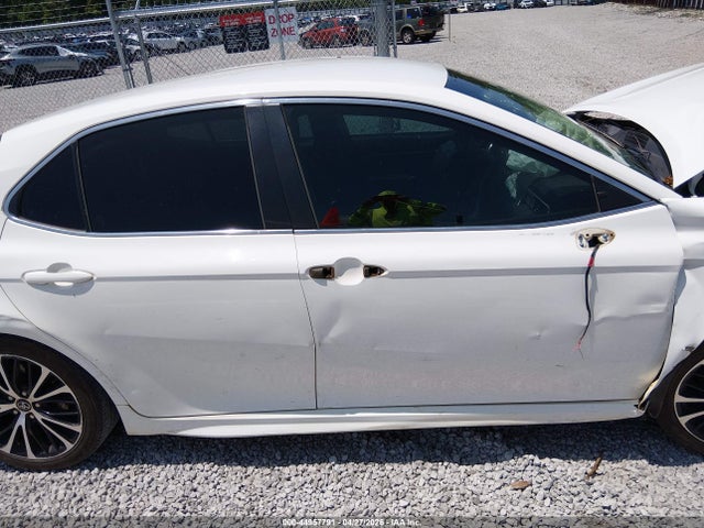 Aukcja sprzedaży 2018 Toyota Camry Se, vin: 4T1B11HK5JU605722, numer aukcji: 44957791