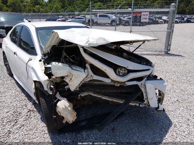 Aukcja sprzedaży 2018 Toyota Camry Se, vin: 4T1B11HK5JU605722, numer aukcji: 44957791